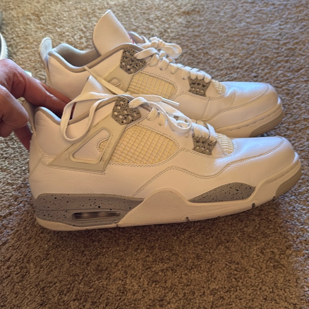 Jordan 4